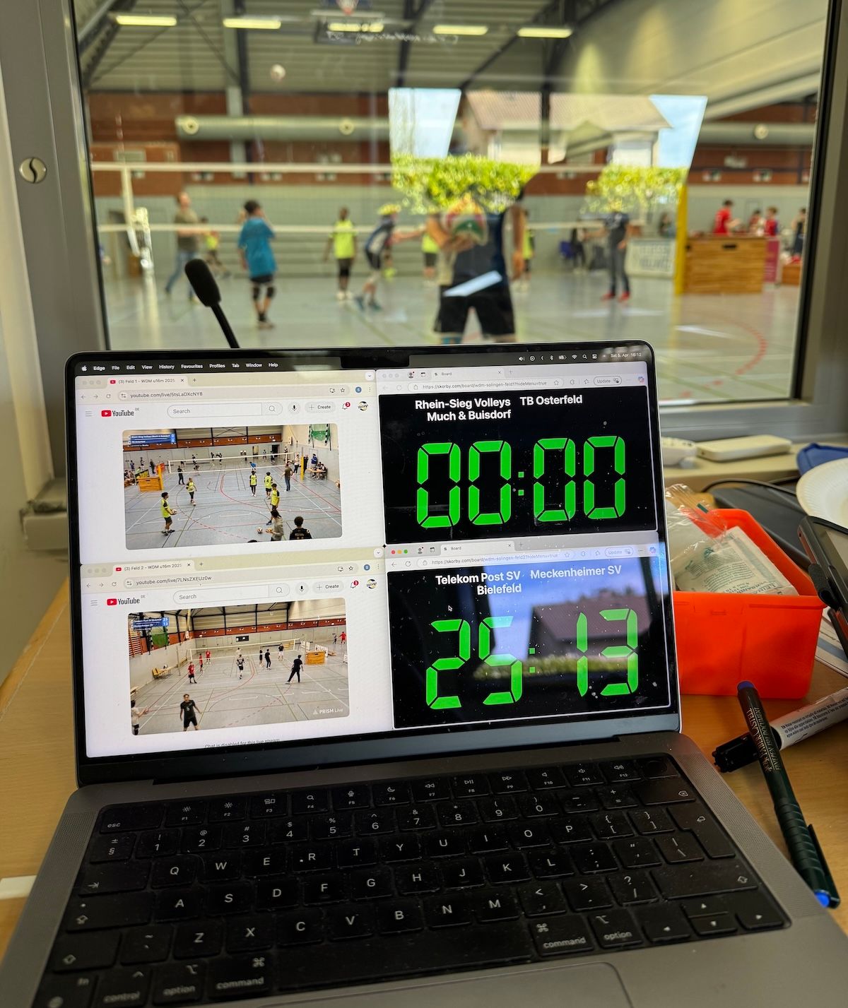 Professional streaming setup with Skorby overlay